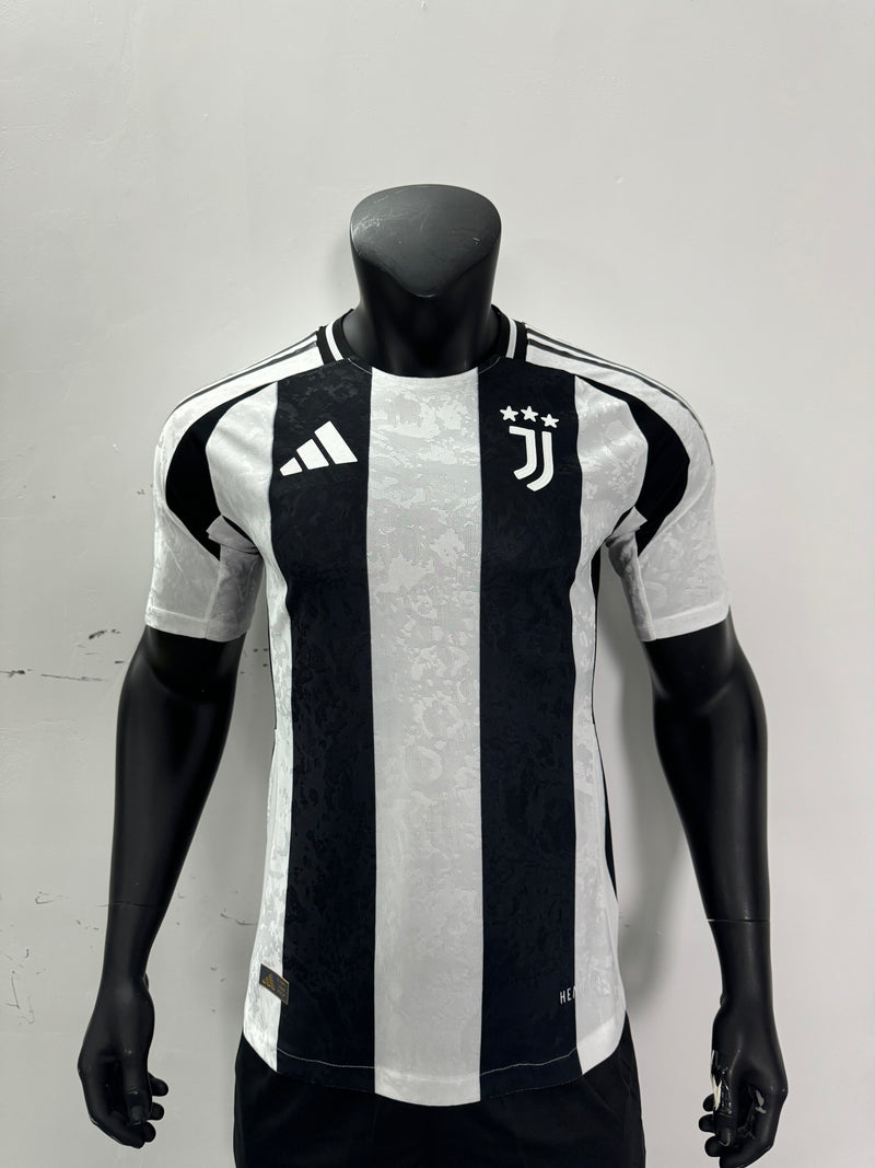 24/25 Juventus Home Kit
