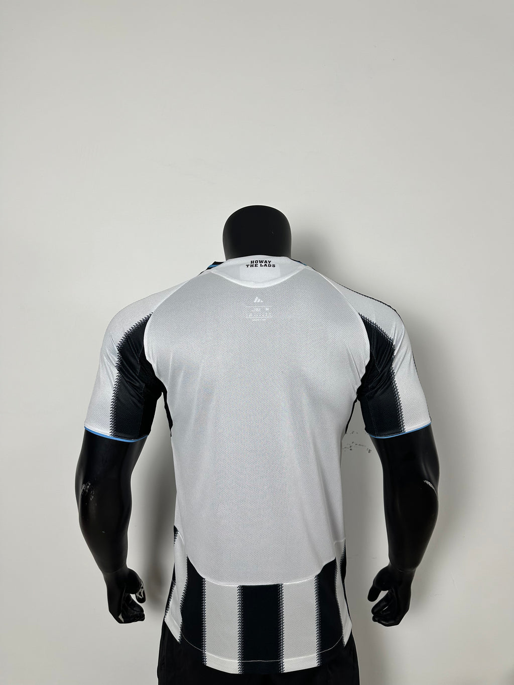 25/26 Newcastle Home Kit