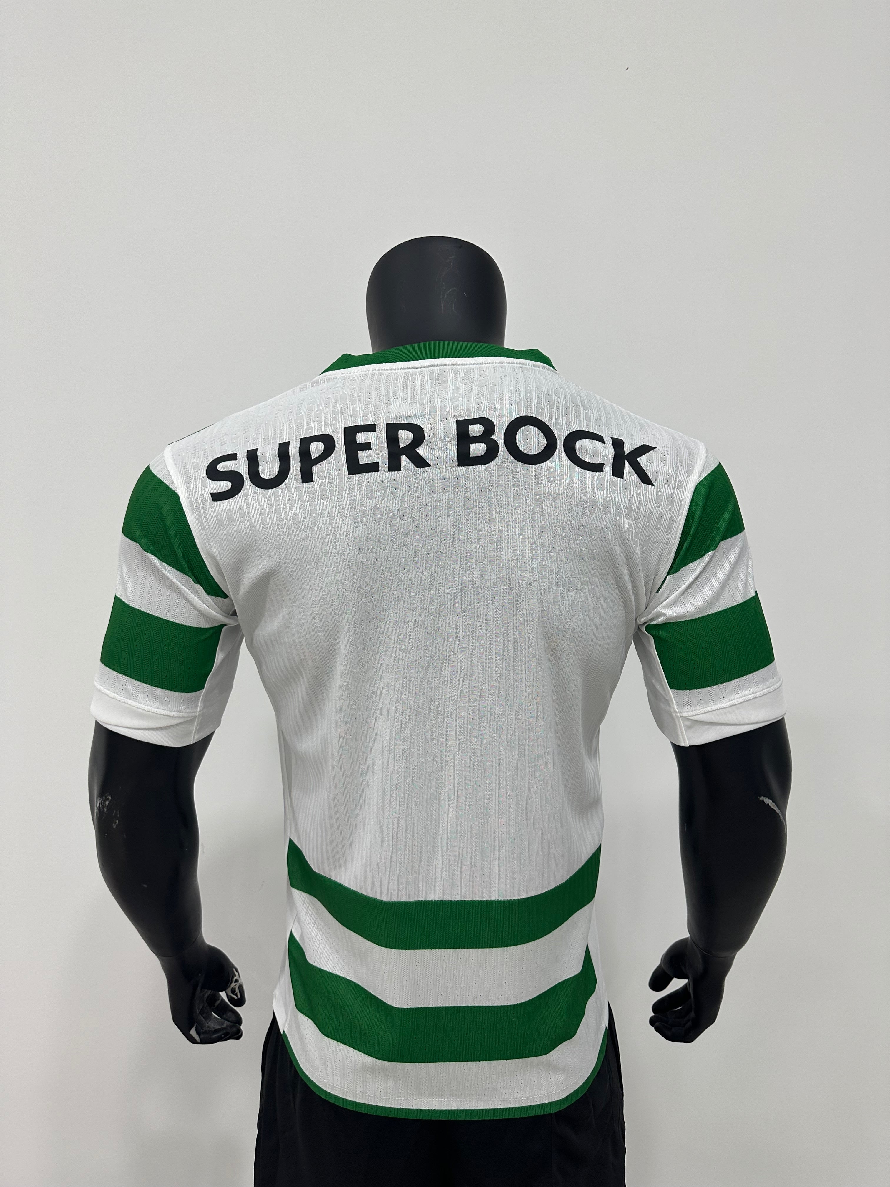 25/26 Sporting Home Kit
