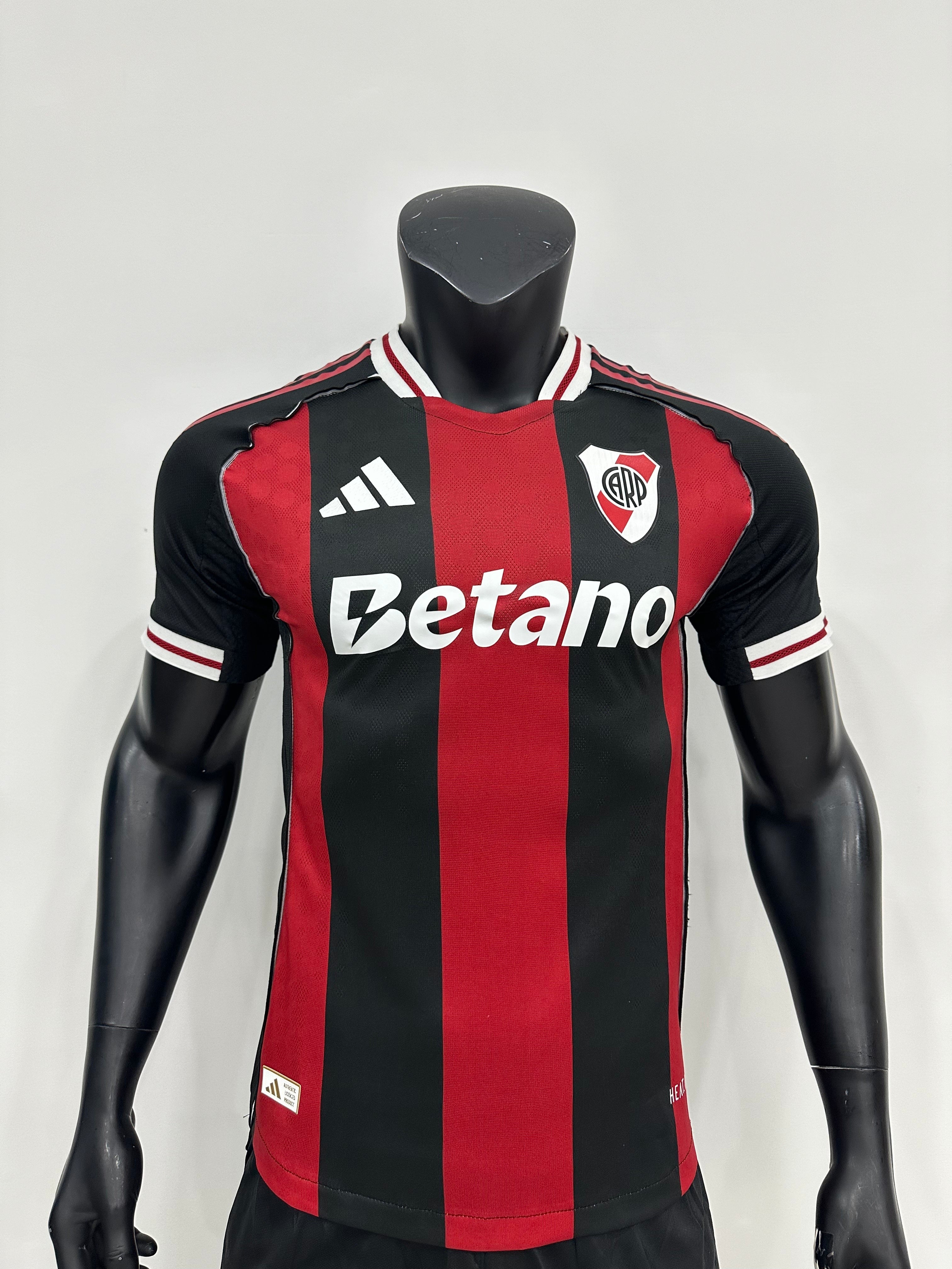 25/26 River Plate Away Kit