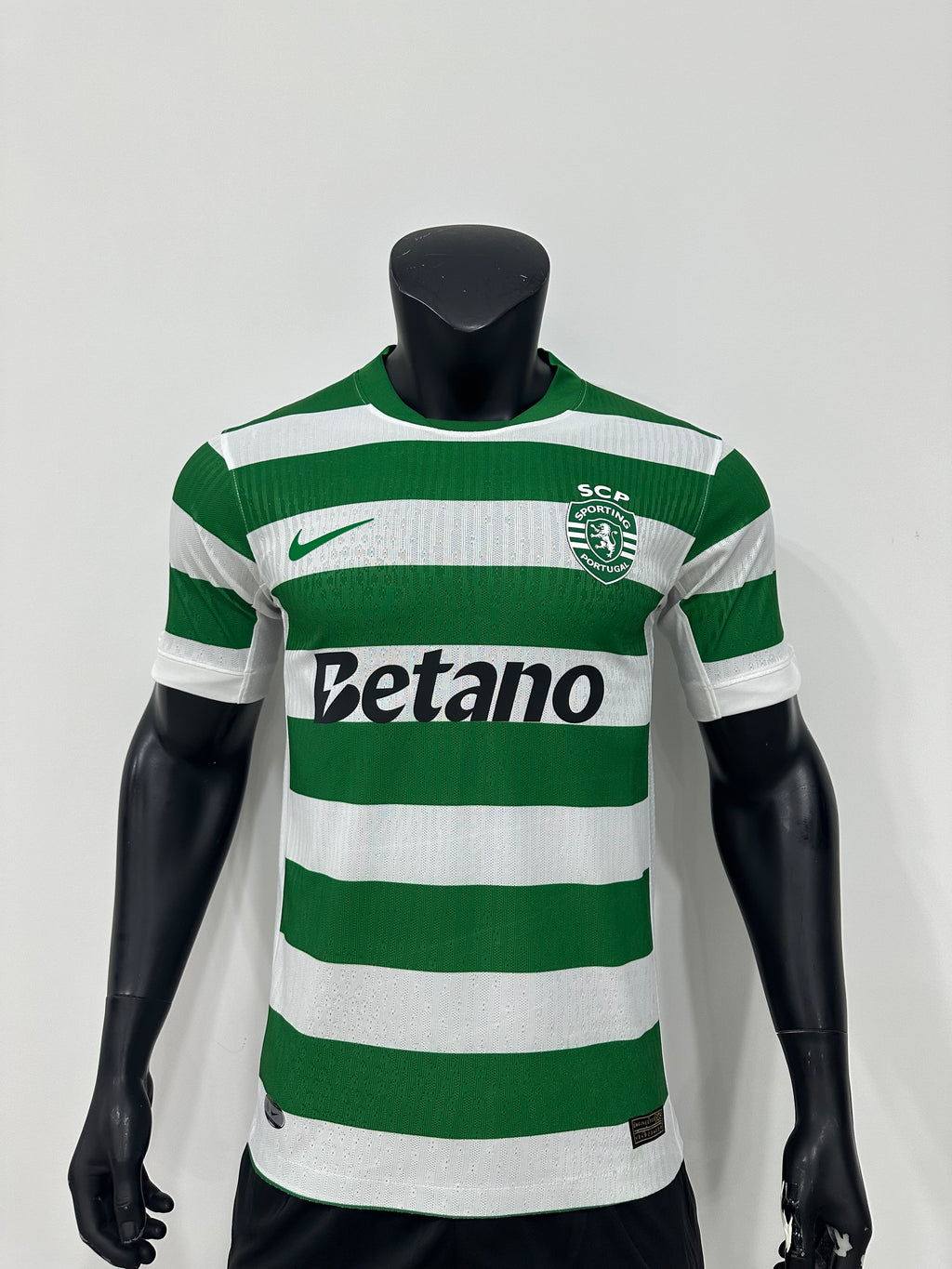 25/26 Sporting Home Kit