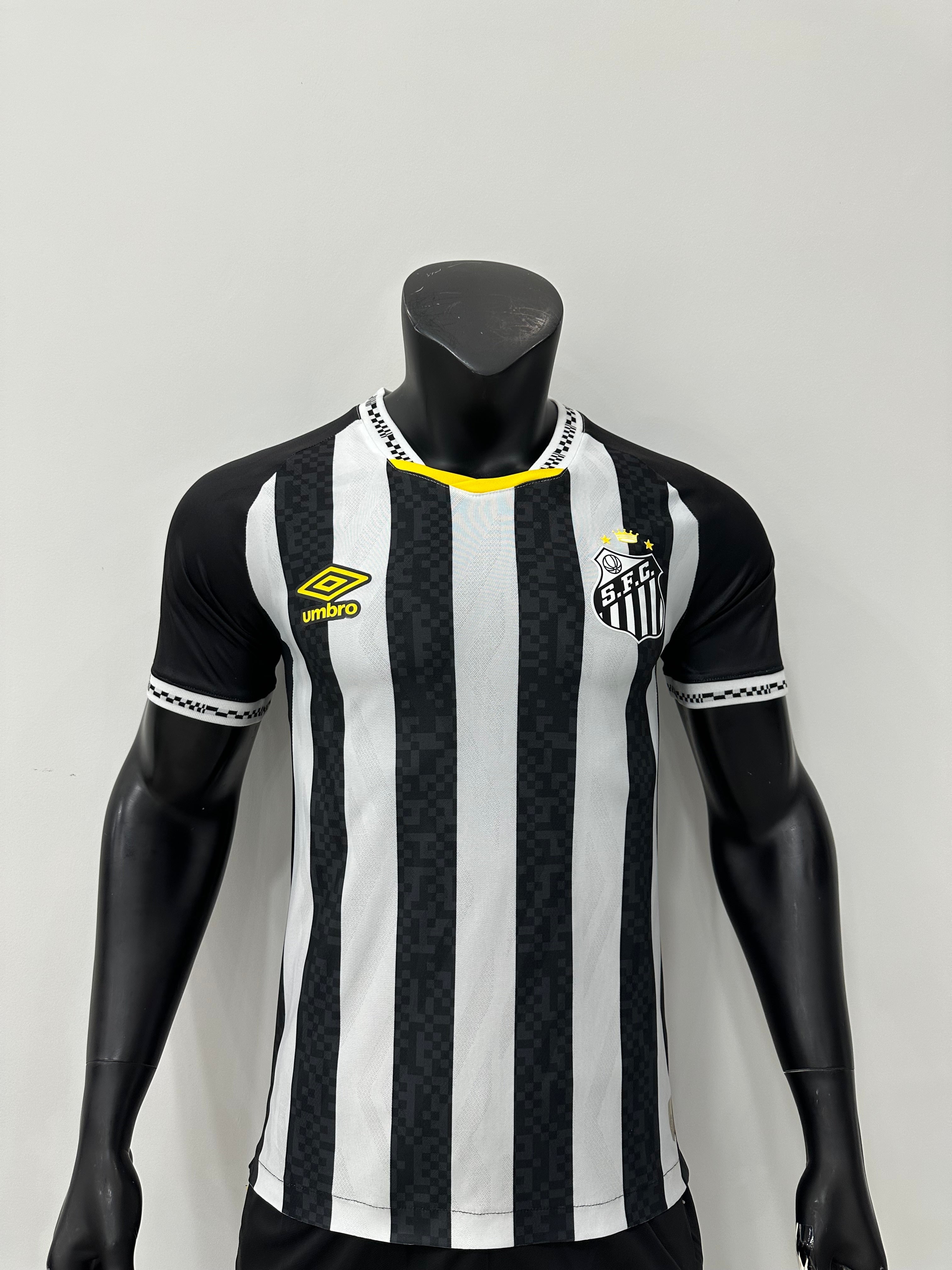 25/26 Santos Away Kit