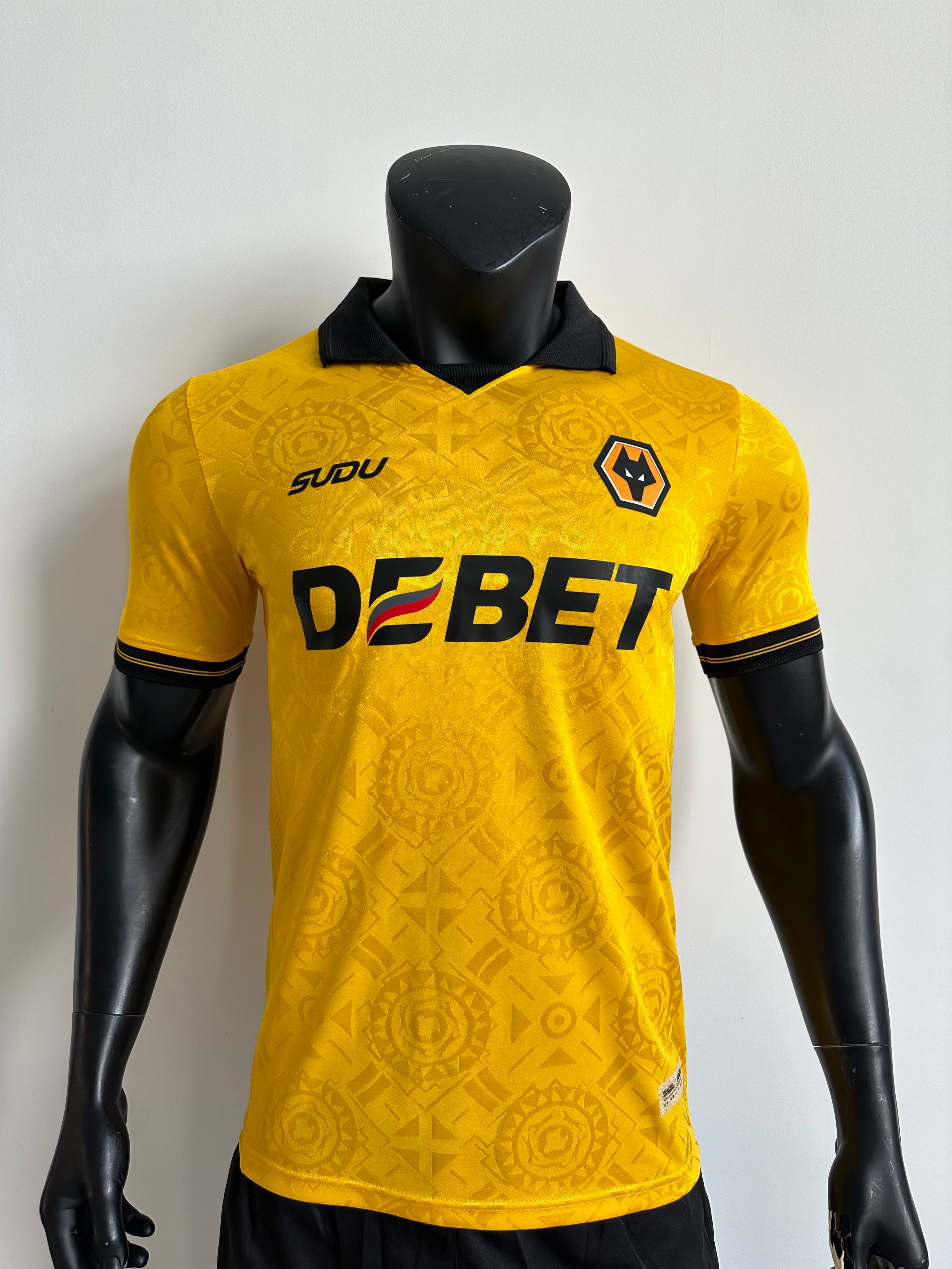 25/26 Wolverhampton Wanderers Home Kit