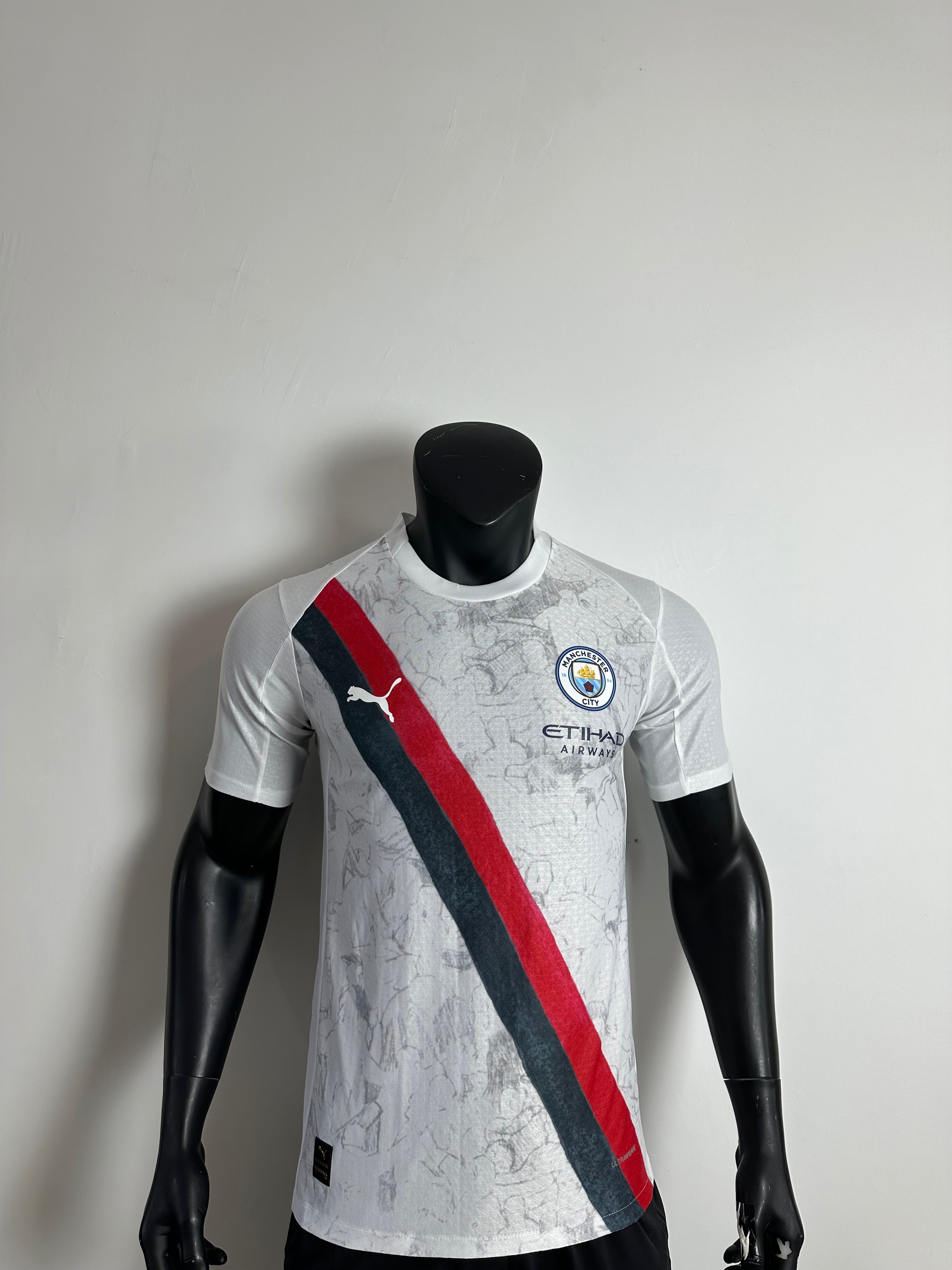 25/26 Manchester City Away Kit